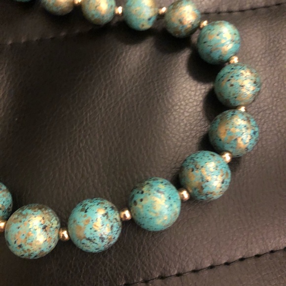 Blue colour necklace - Picture 2 of 2